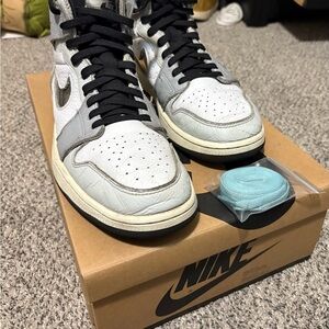 ** Nike Air Jordan 1 Mid – Men’s [Size 10]